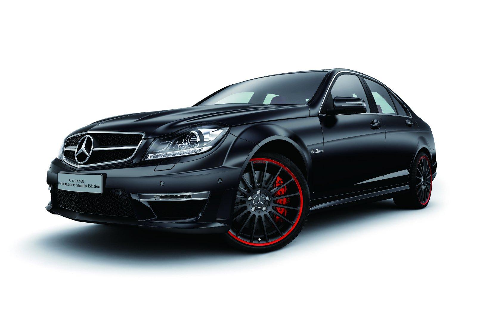 Специальное издание Mercedes-Benz C63 AMG Performance Studio Edition